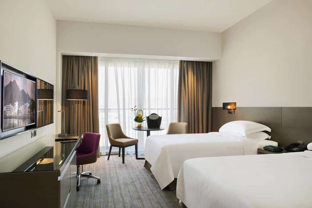 فندق Novotel Muscat Airport