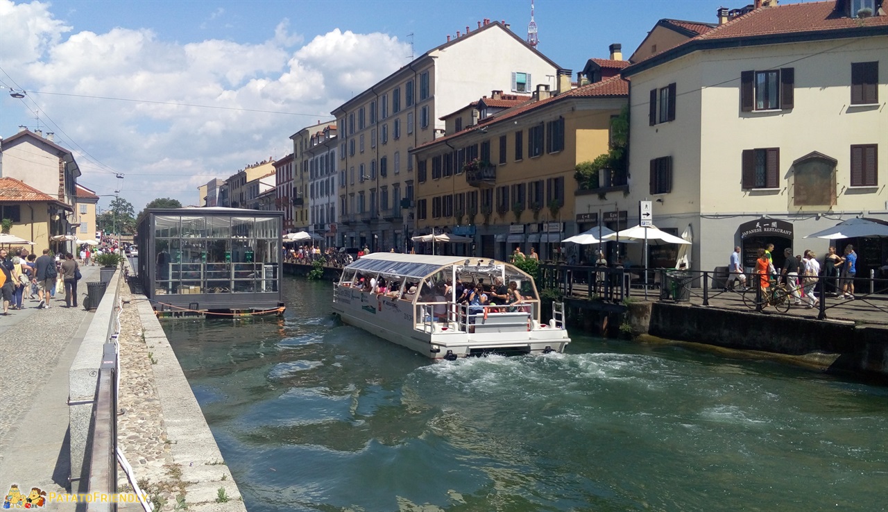 -navigli-di-milano-le-imbarcazioni-che-solcano-canali-jpg