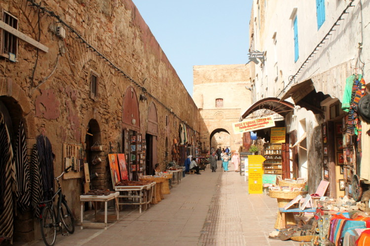 -city-wall-shops-essaouira-e1441028139120-jpg