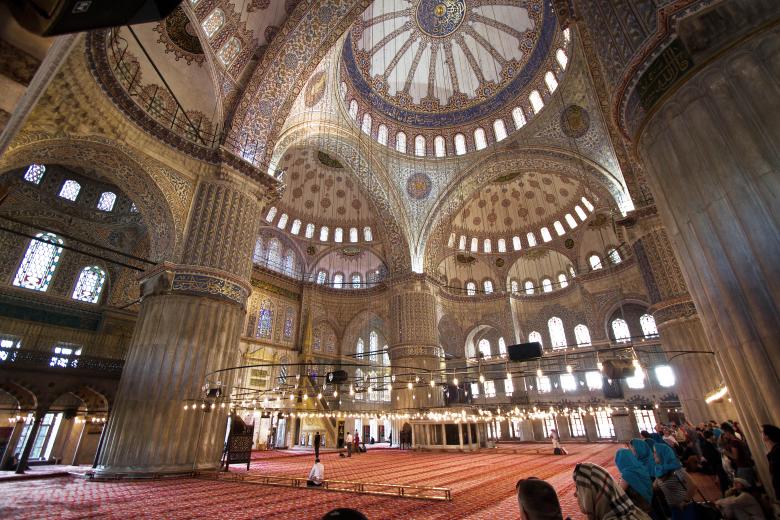 -inside_blue_mosque_-jpg