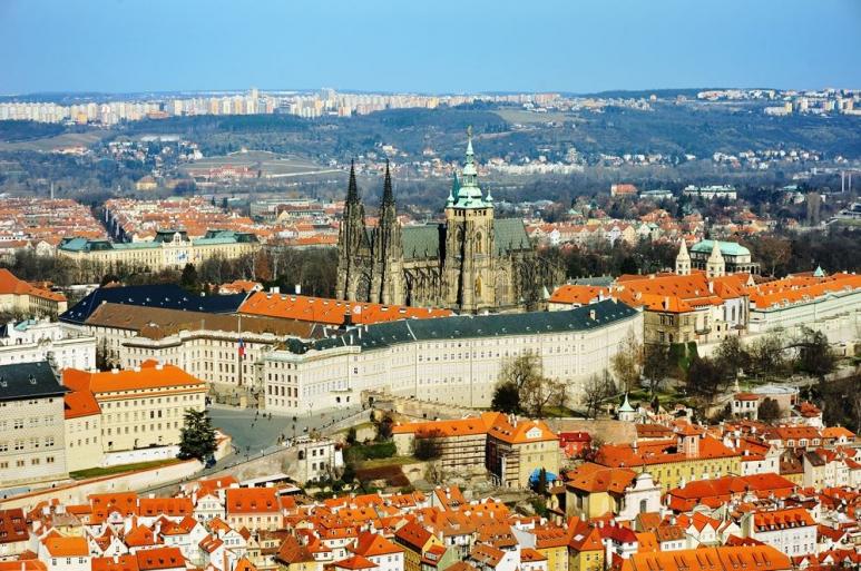 -prague-castel-air-jpg