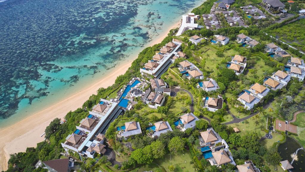 Samabe Bali Suites & Villas