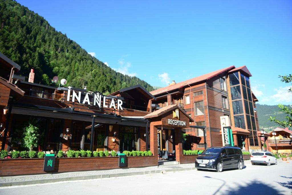 Inanlar deluxe hotel