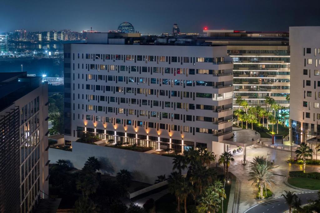 Staybridge Suites Yas Island Abu Dhabi