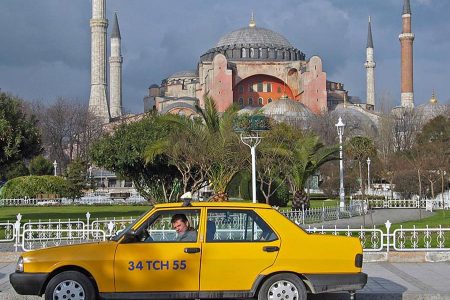 كم اجرة التاكسي من اتاتورك الي السلطان احمد