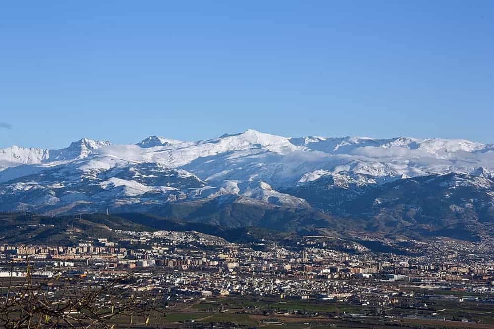 جبال سيرا نيفادا ( افضل الفنادق في الطريق لنيفادا)