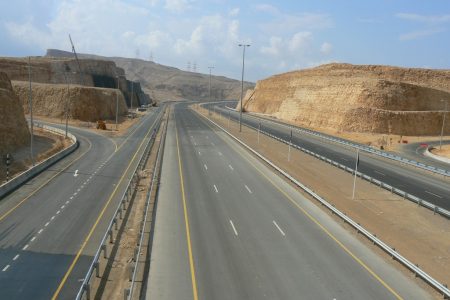 كيف الطريق من مسقط الى صلالة ( مرشدك بصلالة )