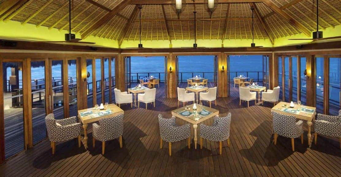 مطعم مو بيتش بار غريل ‪MU Beach Bar & Grill‬