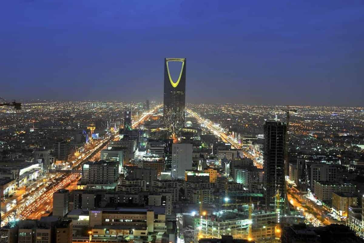 مالاتعرفه عن برج المملكة في الرياض عطلات