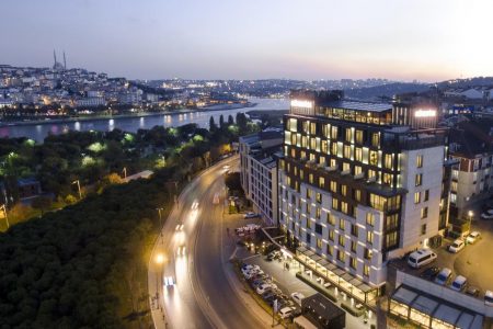 تقرير عن فندق القرن الذهبي موفنبيك في اسطنبول تركيا