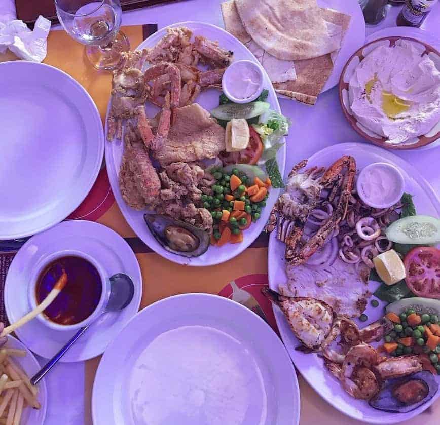 مطعم غولدن فورك
