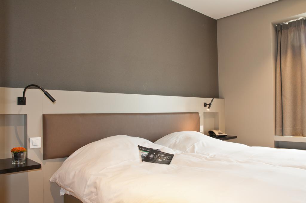 6.Aparthotel Castelnou-min