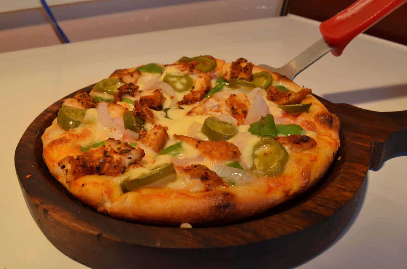 مقهى ومحل بيتزا لاسيما |  Lacima cafe and pizzeria