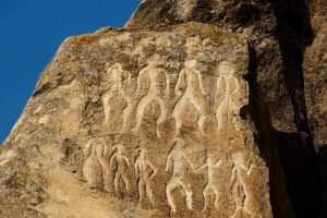 زيارة آثار مدينة نفتالان - أذربيجان - نفتالان