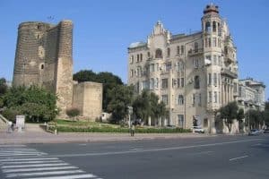 الوصول إلى مدينة باكو Baku - أذربيجان - باكو