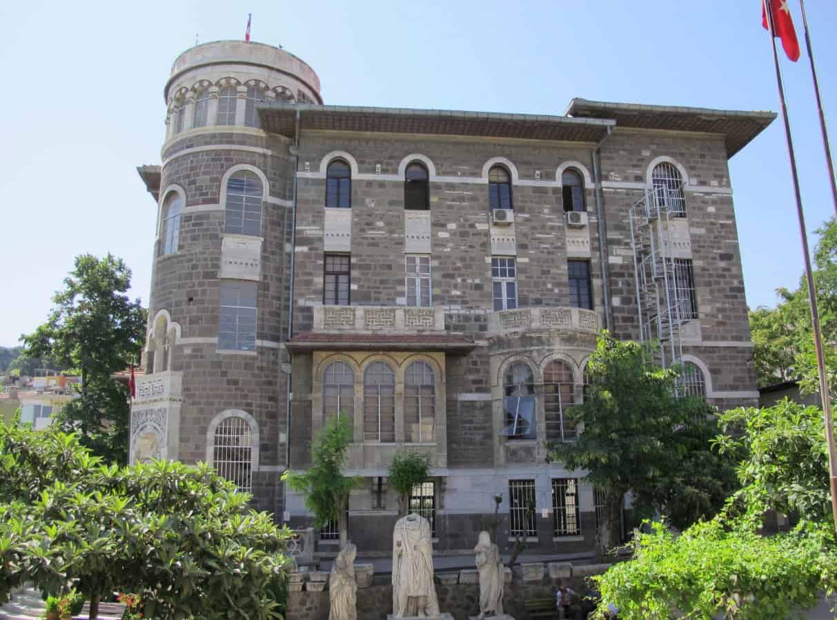متحف أزمير الأثري