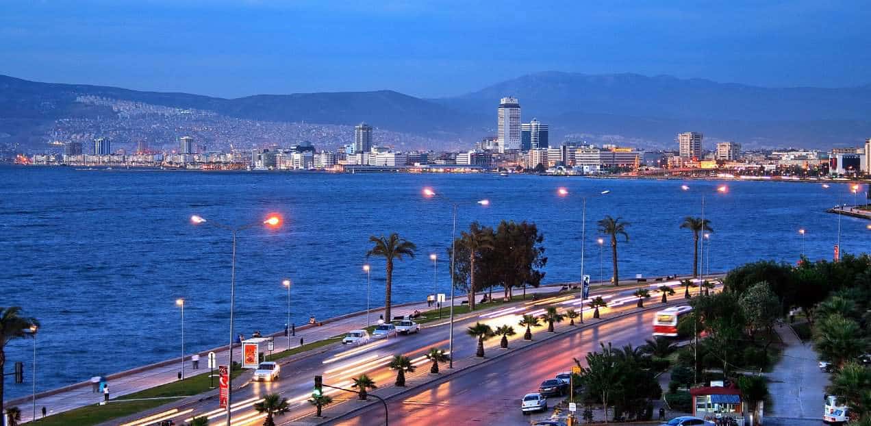دليلك السياحي عن ازمير