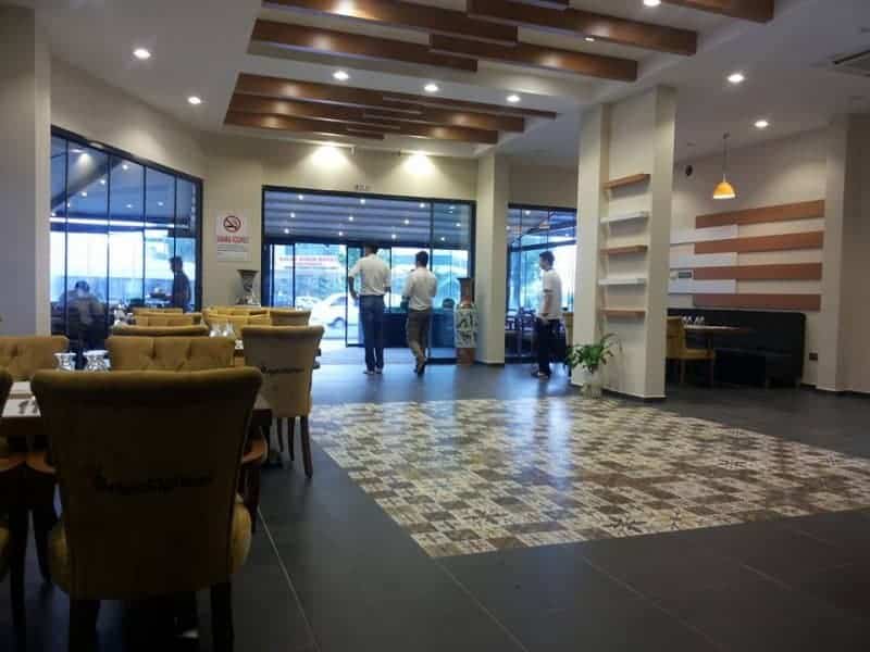 مطعم بيرجاما كوفتيجيسي