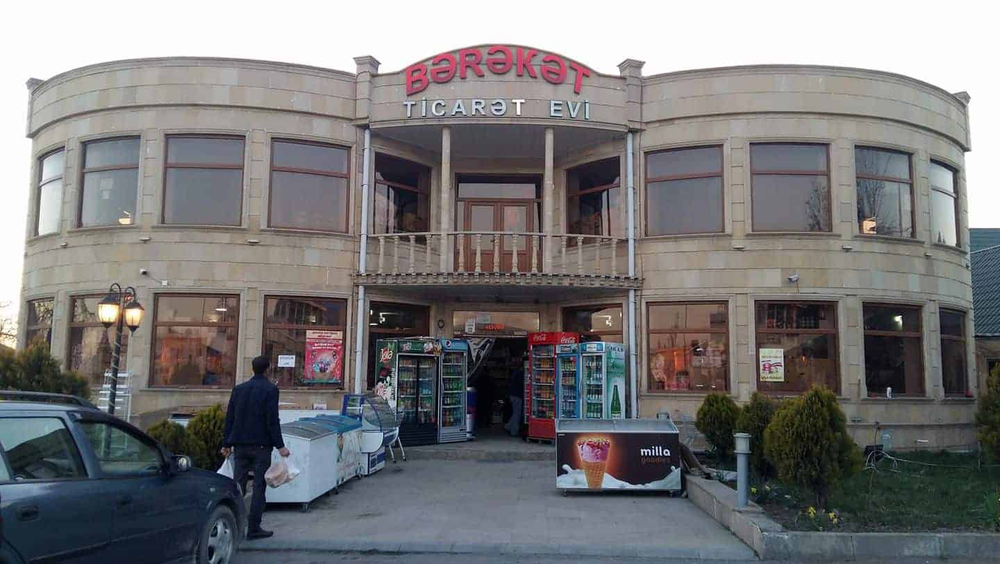 Bərəkət Ticarət Evi (باراكات تيكارات يفي)