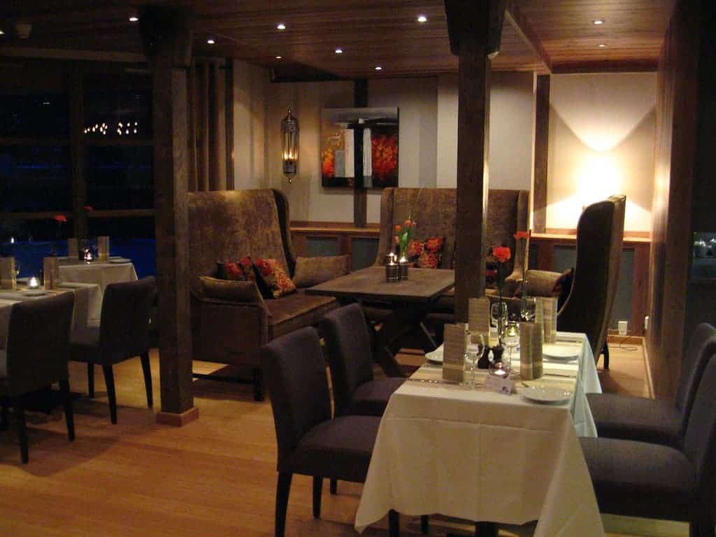 مطعم ‪Flamstova Restaurant‬