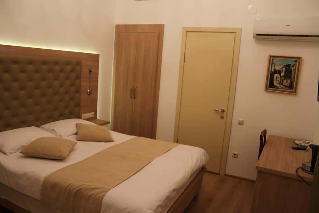 Hotel Varios