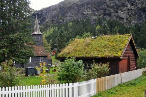 كنيسة فلام Flam Church