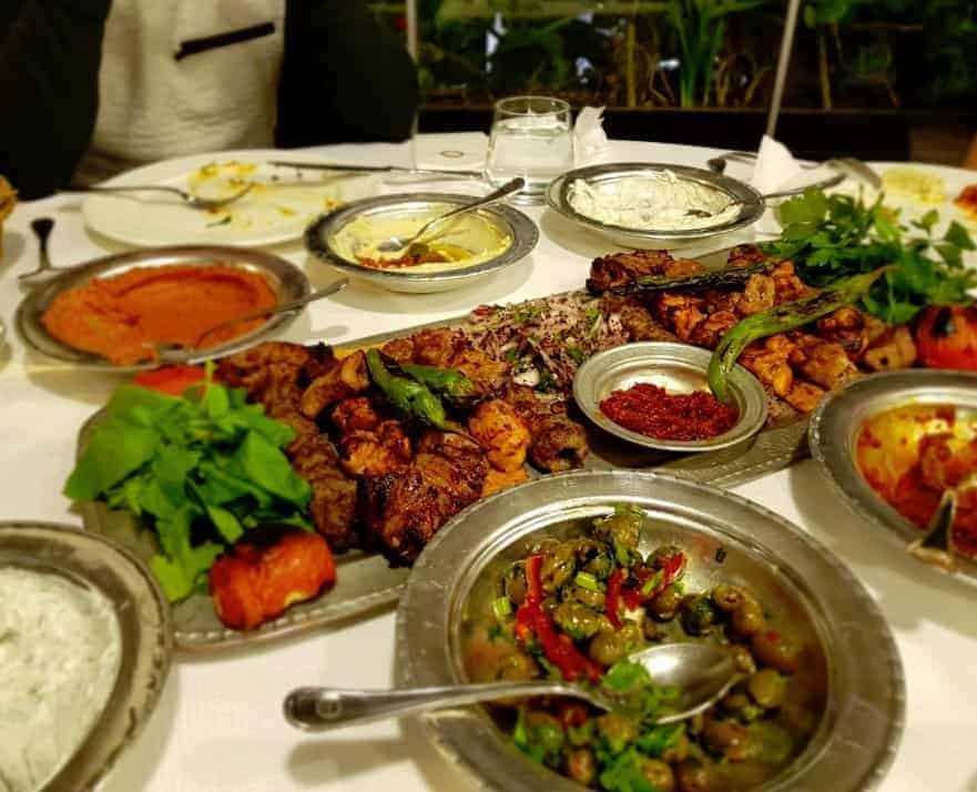 مطعم أكدينيز هاتاي سوفراسي