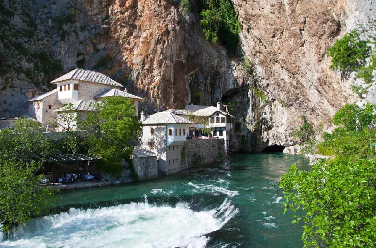 نهر بونا Vrelo Bune