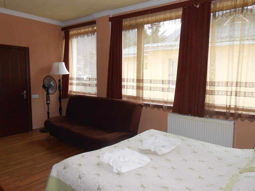 9.بورجوميس خيوبا