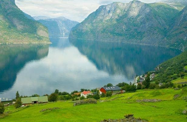 الذهاب الى مدينة flam  و التعرف على أجمل معالمها  السياحية 107