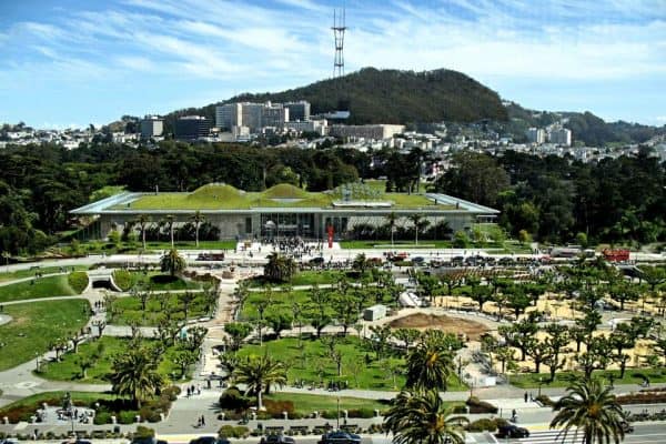 حديقة البوابة الذهبية