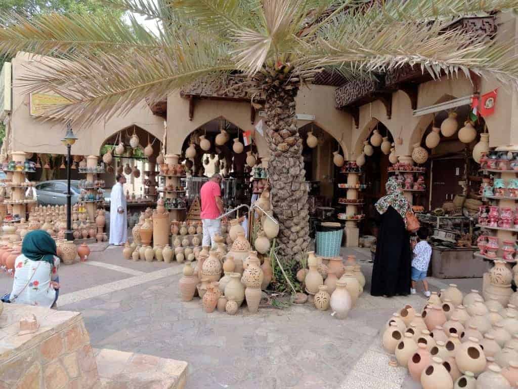 س1010 قضاء يوم سياحي حر خاص في سلطنة عمان - التسوق