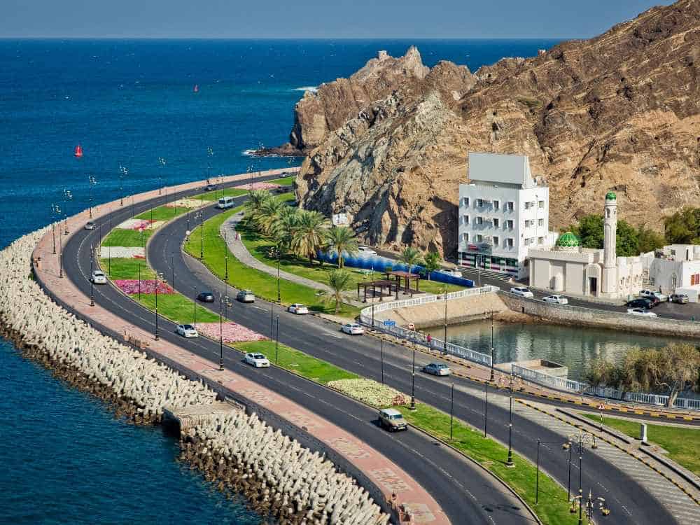 جدول اسبوع سياحي في مسقط (عاصمة الحكم بعمان)