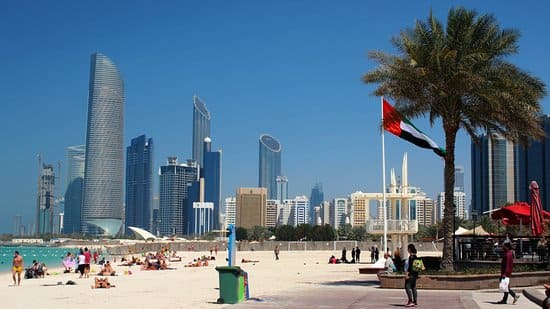 لذهاب الى مدينة أبو ظبي الساحرة والتعرف على اجمل المعالم السياحية فيها ك1510