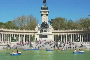 حديقة Buen Retiro Park ض1514
