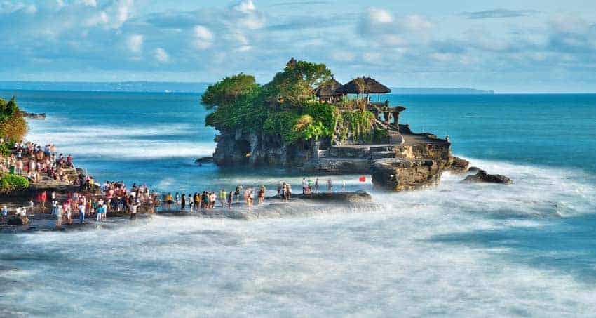 تقرير عن جزيرة بالي في اندونيسيا