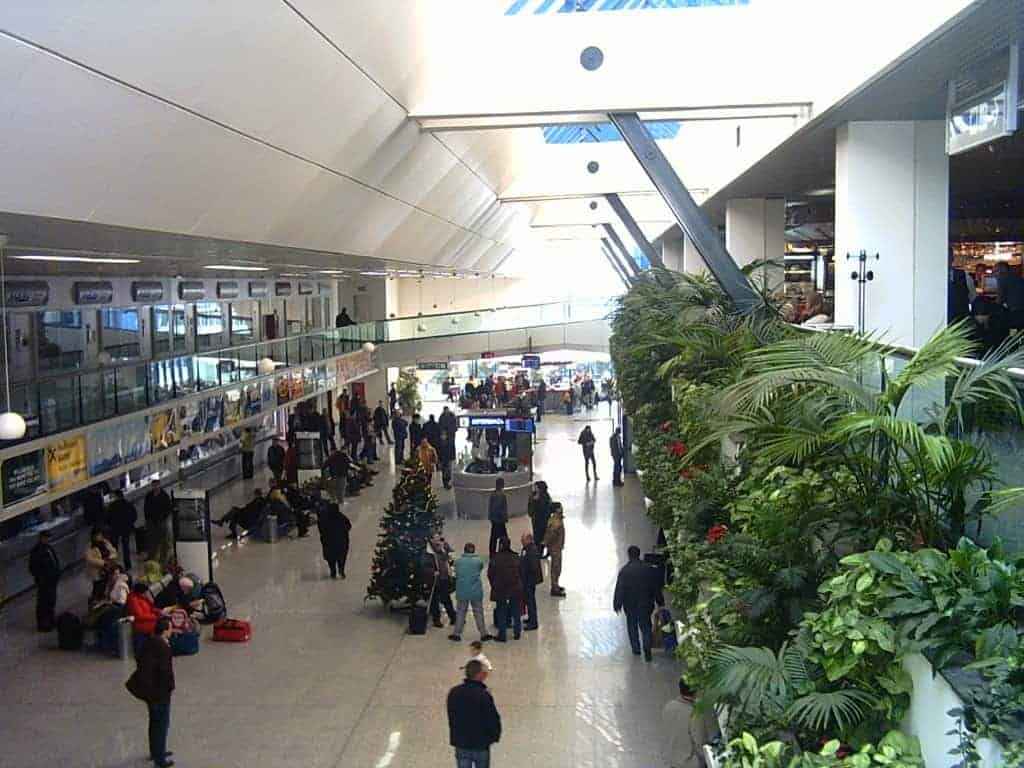 مطار سرايفو الدولي