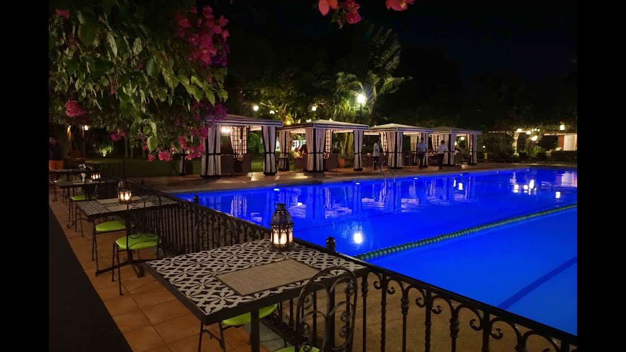 المطعم في Montebello villa hotel