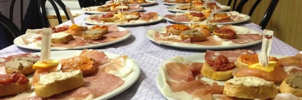 مطعم بيتزيرا لاسبيغو لاتريس ‪Pizzeria La Spigolatrice‬