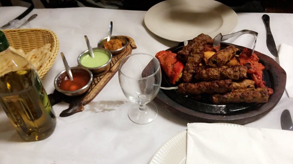 مطعم زيشان كبابش Zeeshan Kebabish
