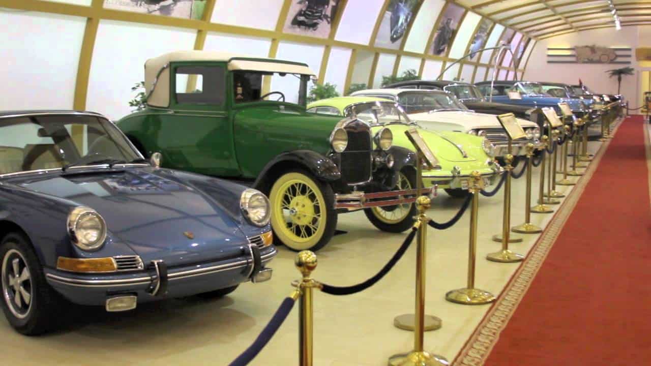 مركز الشارقة للسيارات الكلاسيكية