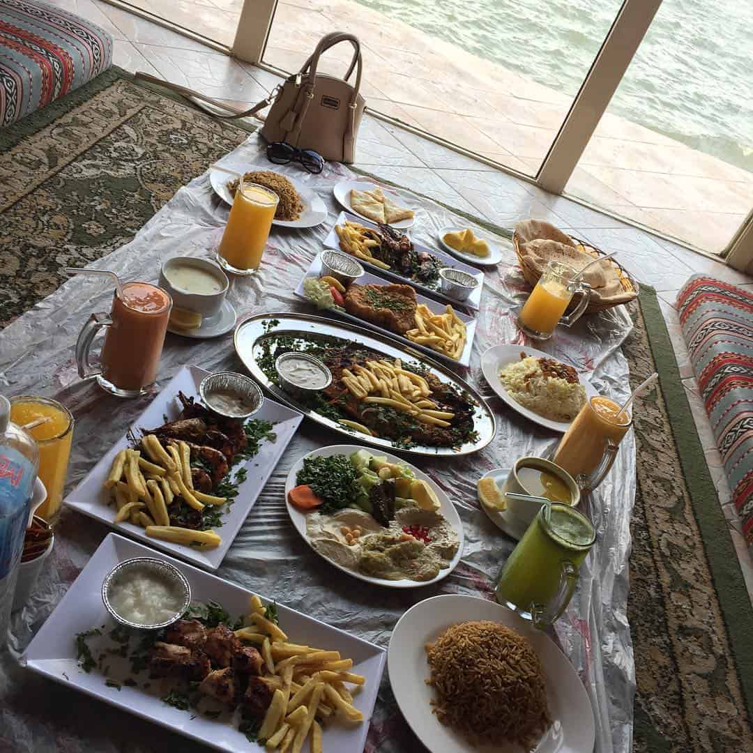 مطعم ليالينا Layalina Restaurant