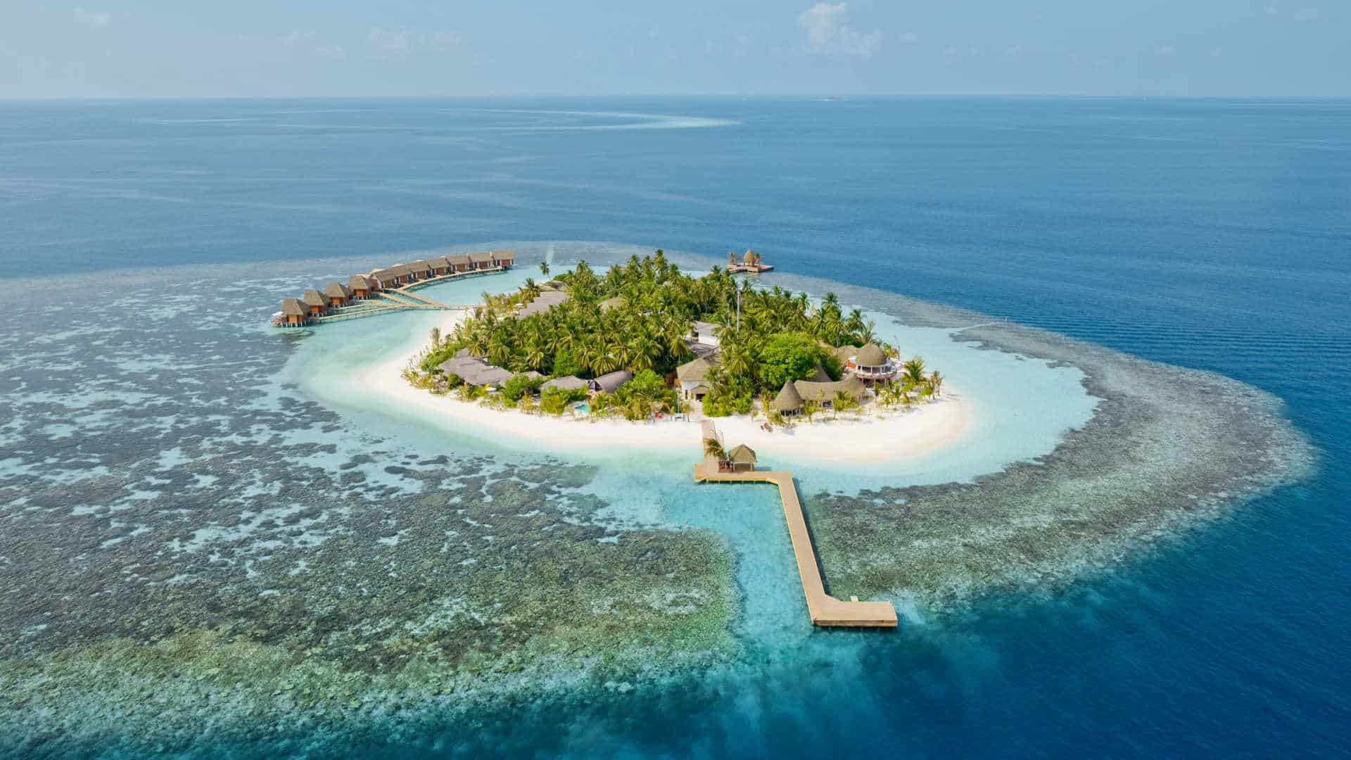 جزيرة أدو المرجانية جزر المالديف