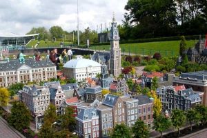 زيارة مدينة ليدن وحديقة هولندا المصغرة - أمستردام - هولندا