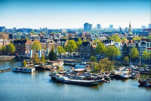 الوصول إلى العاصمة الهولندية والتجول فيها - أمستردام - هولندا