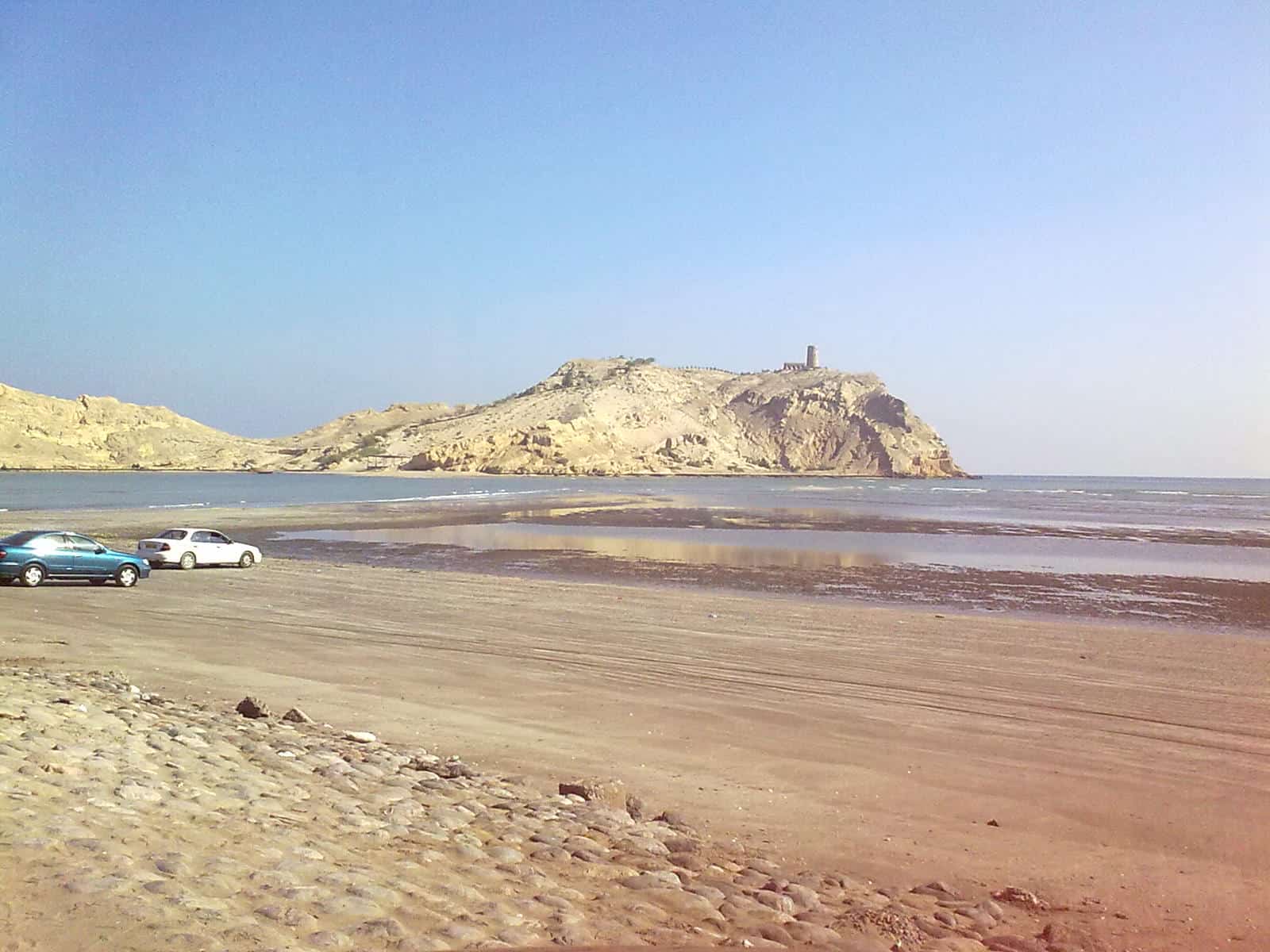 شاطئ السوادي بركاء