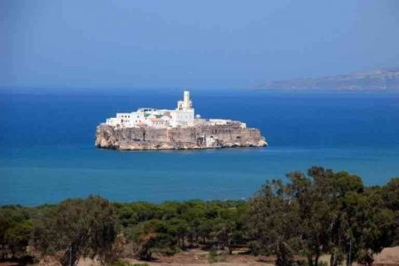 اين موقع الحسيمة وما اهم المدن القريبة منها