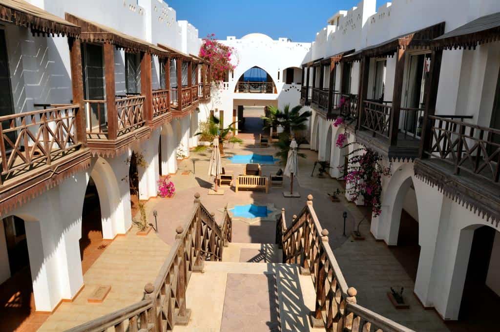 السياحة في مرسى علم
