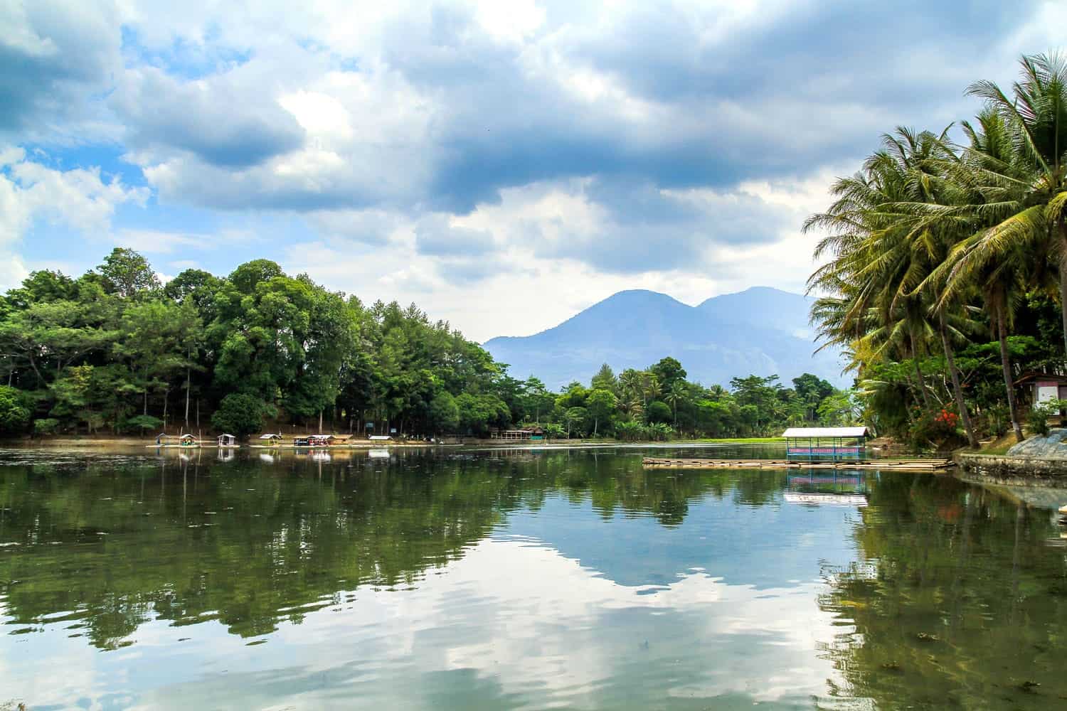 افضل 5 انشطة عند بحيرة سيتو باتينقان باندونق اندونيسيا