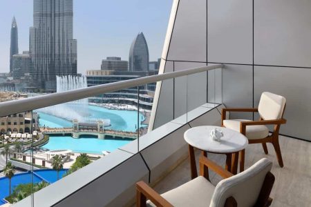 تقرير شامل عن سلسلة فندق العنوان دبي